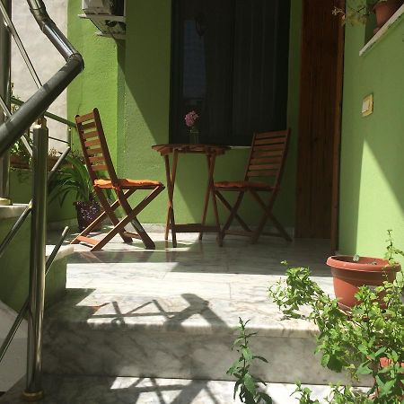Friends House Bed & Breakfast Tiranë Luaran gambar