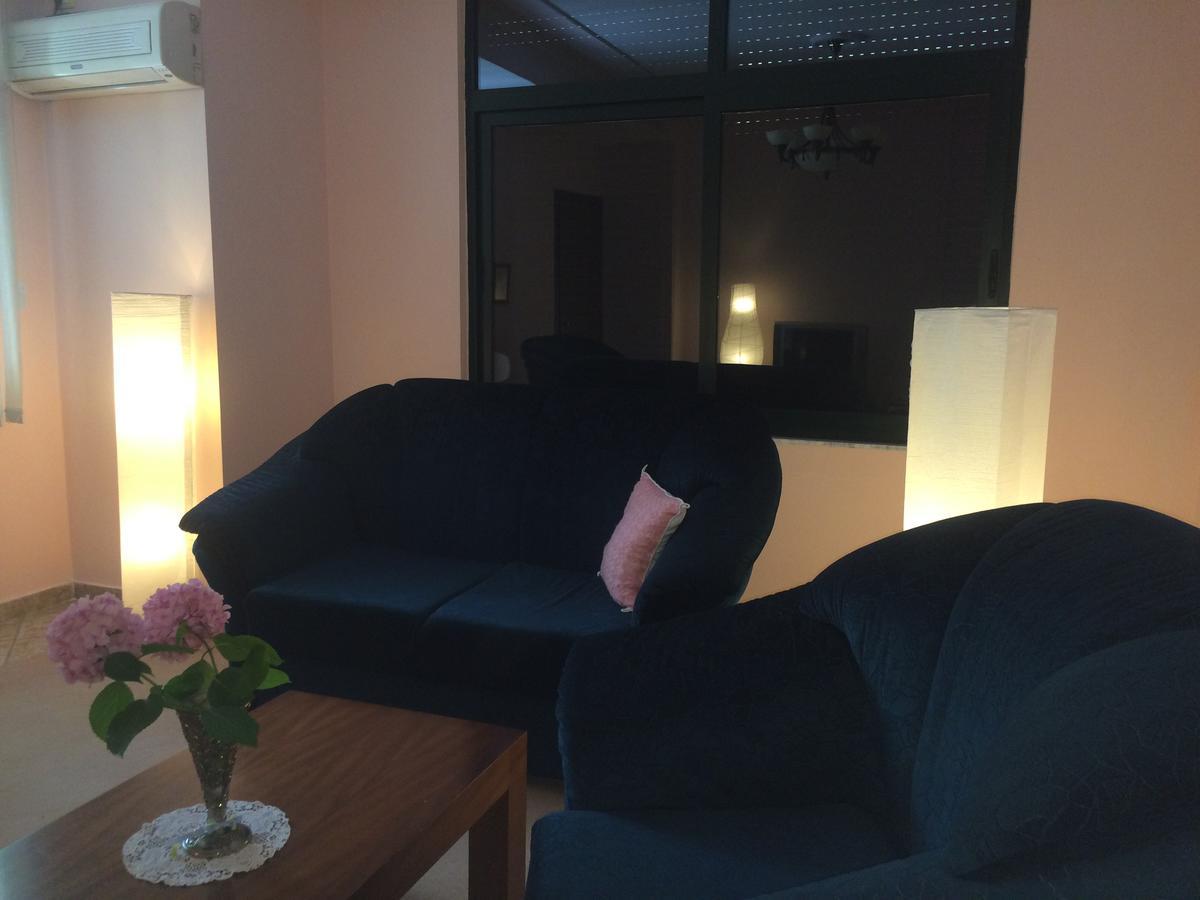 Friends House Bed & Breakfast Tiranë Luaran gambar