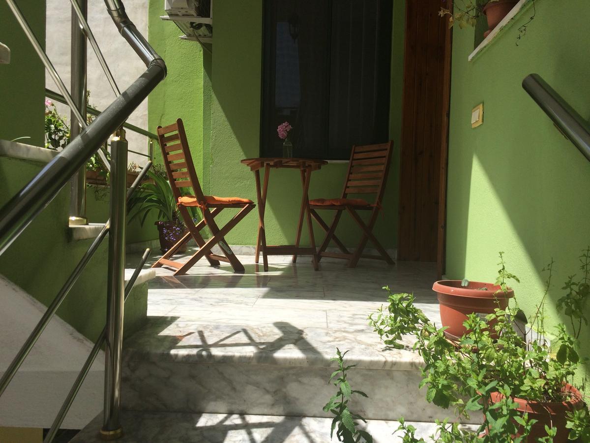 Friends House Bed & Breakfast Tiranë Luaran gambar